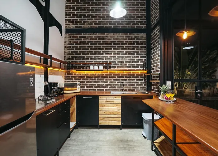 Costa Plana - 2 Bedroom Industrial Private In Umalas, Between Canggu & ヴィラ *