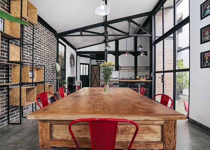 Costa Plana - 2 Bedroom Industrial Private In Umalas, Between Canggu & スミニャック