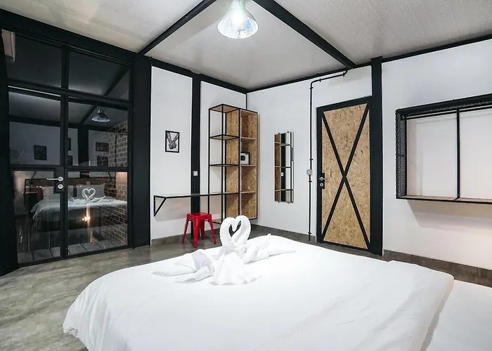 Costa Plana - 2 Bedroom Industrial Private In Umalas, Between Canggu & * スミニャック