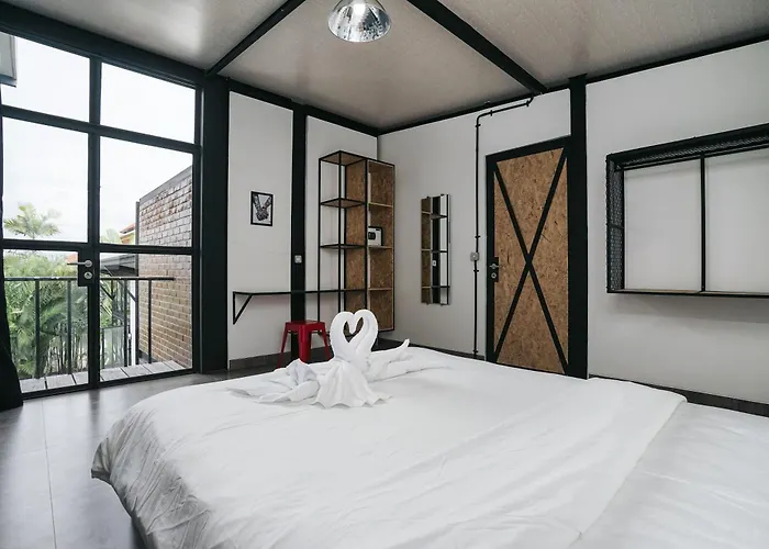 Costa Plana - 2 Bedroom Industrial Private In Umalas, Between Canggu & ヴィラ スミニャック