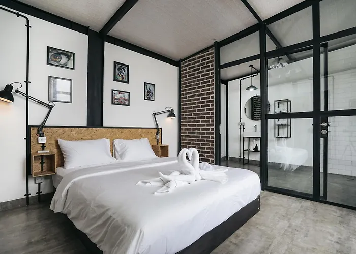 Costa Plana - 2 Bedroom Industrial Private In Umalas, Between Canggu & スミニャック