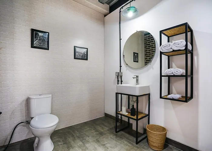 Costa Plana - 2 Bedroom Industrial Private In Umalas, Between Canggu & ヴィラ *