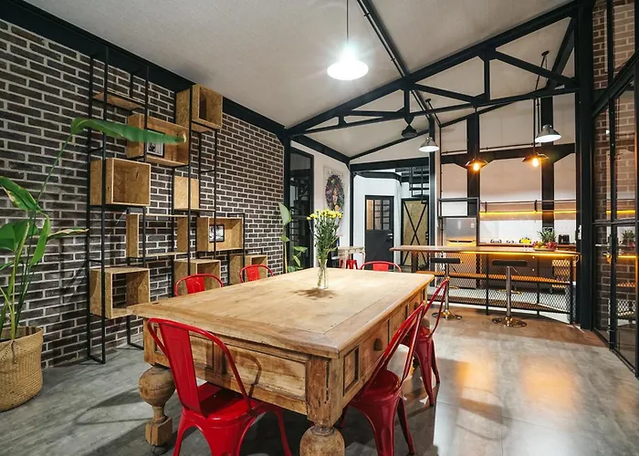 Costa Plana - 2 Bedroom Industrial Private In Umalas, Between Canggu & ヴィラ