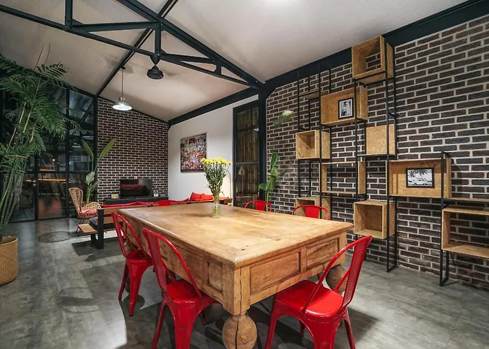 Costa Plana - 2 Bedroom Industrial Private In Umalas, Between Canggu & ヴィラ スミニャック